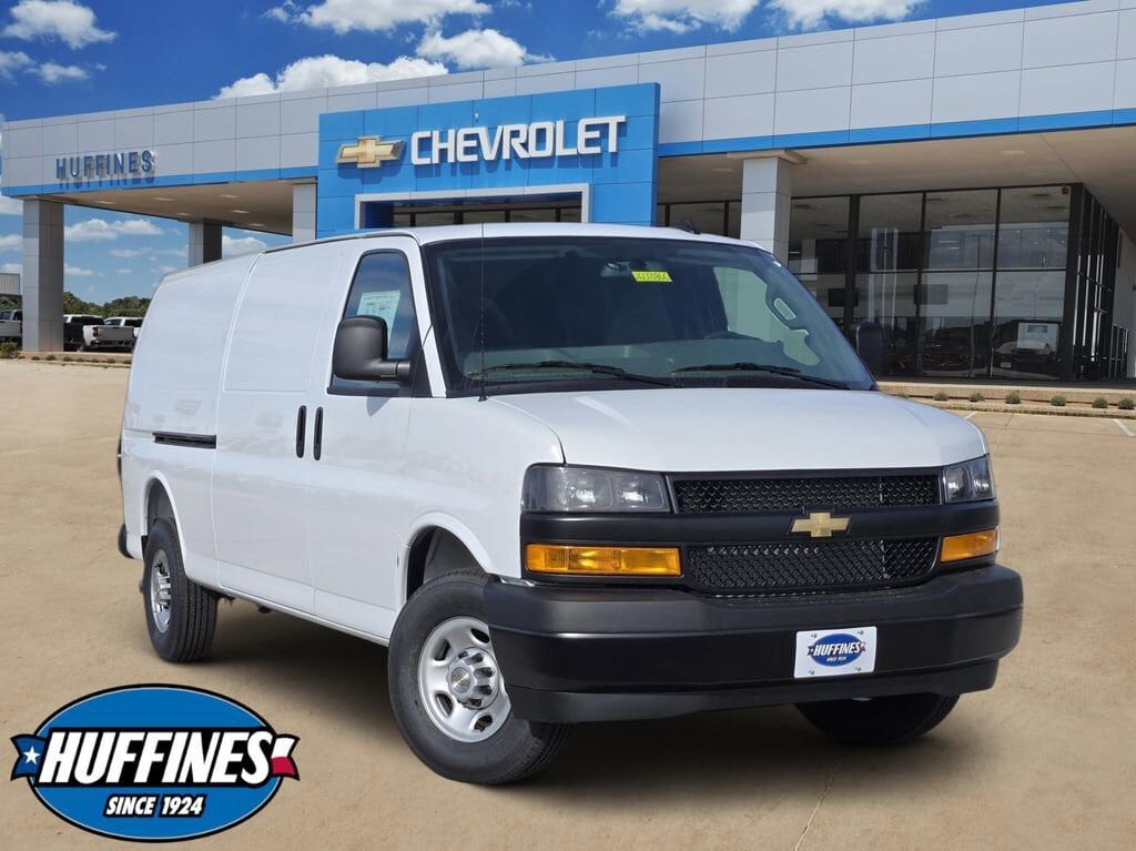 2026 CHEVROLET Express
