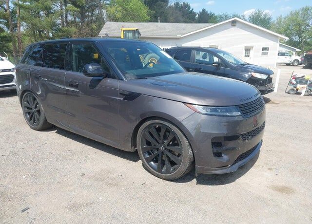 2024 LAND ROVER Range Rover Sport