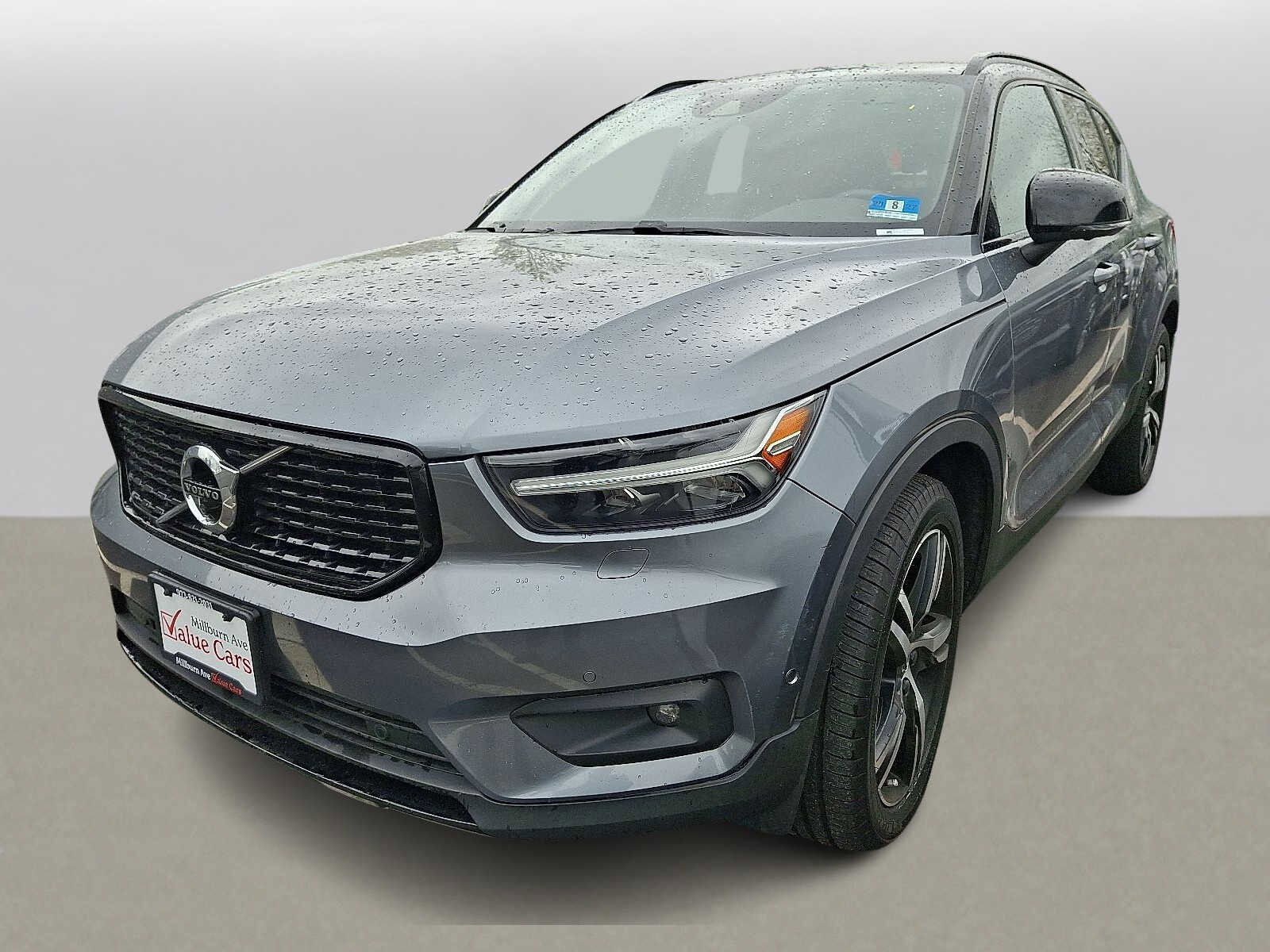 2019 VOLVO XC40