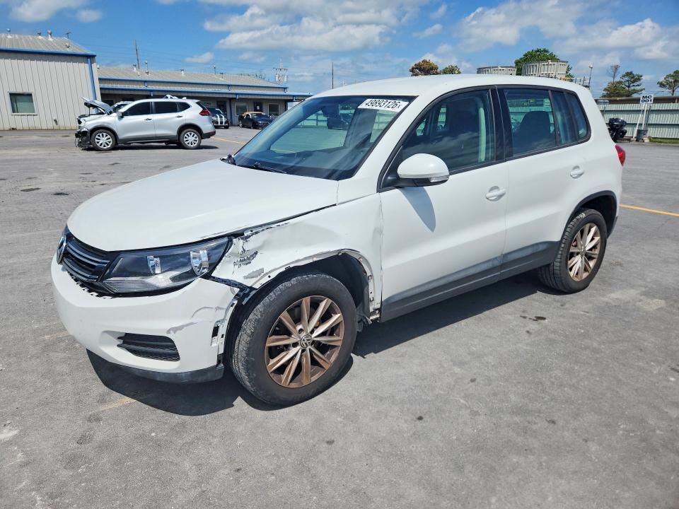 2017 VOLKSWAGEN Tiguan
