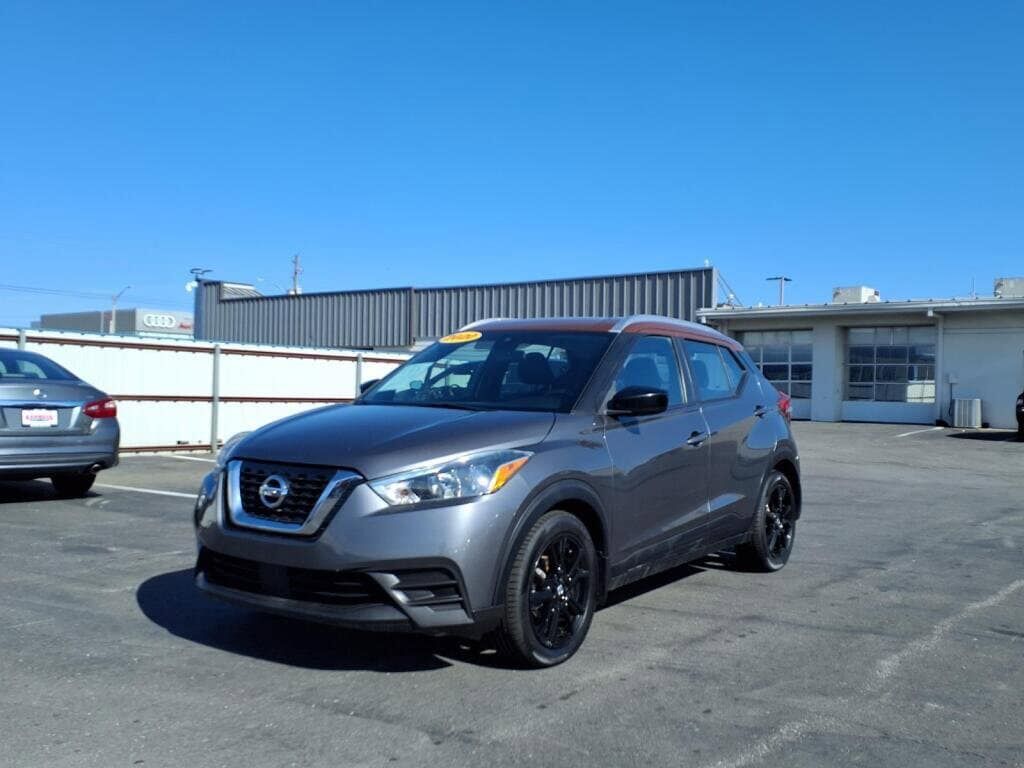 2020 NISSAN Kicks