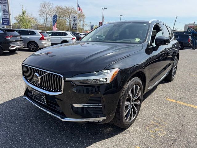 2023 VOLVO XC60