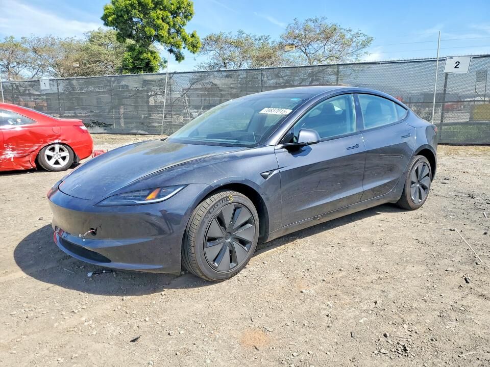 2025 TESLA Model 3