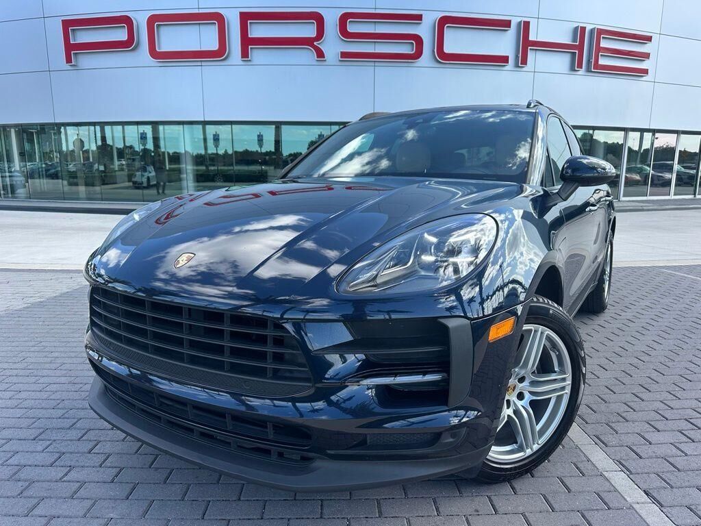 2020 PORSCHE Macan