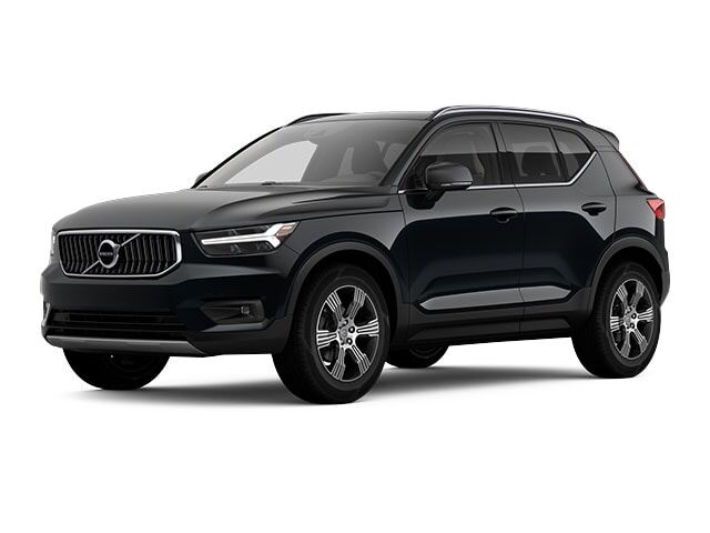 2022 VOLVO XC40