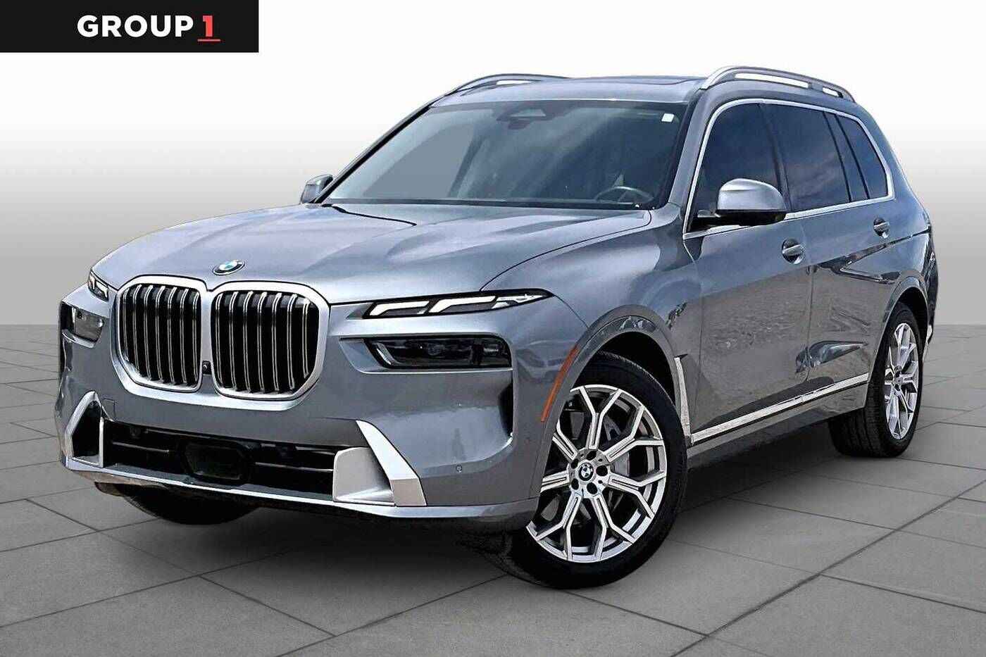 2023 BMW X7