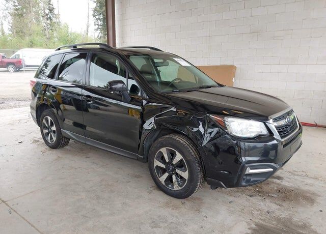 2017 SUBARU Forester
