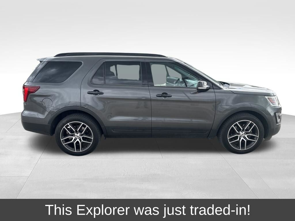 2017 FORD Explorer