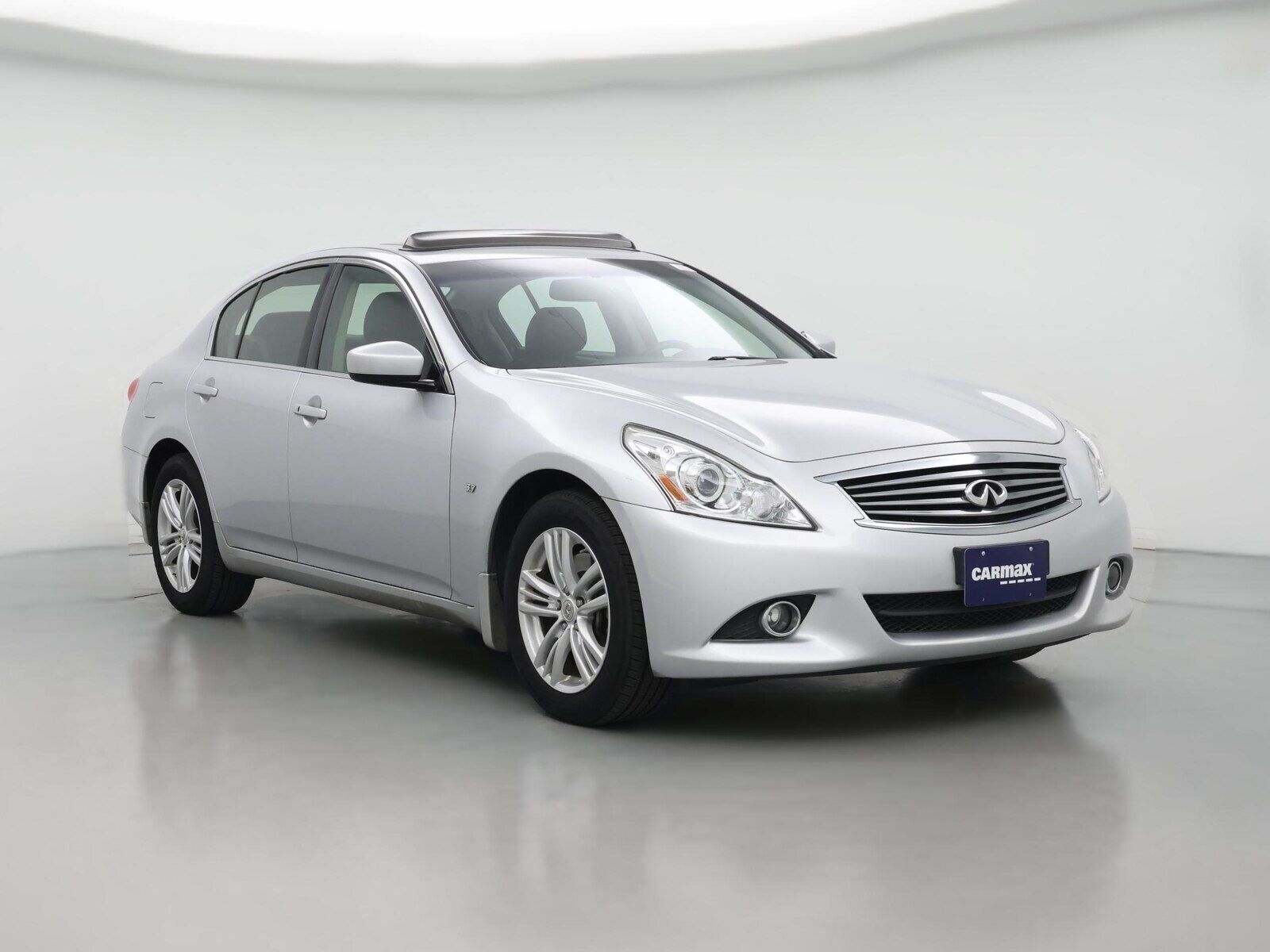 2015 INFINITI Q40