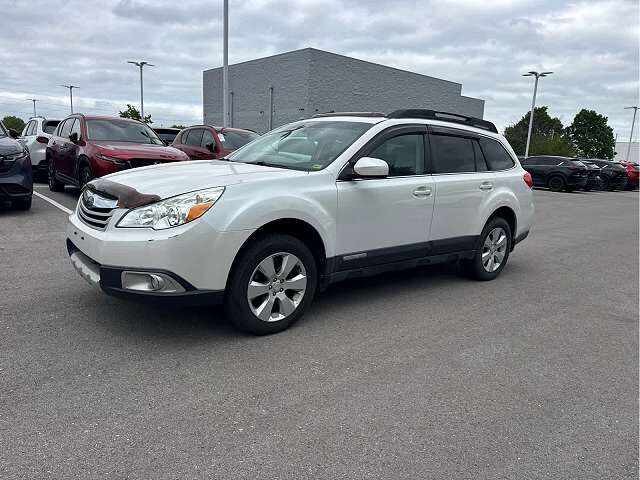 2011 SUBARU Outback