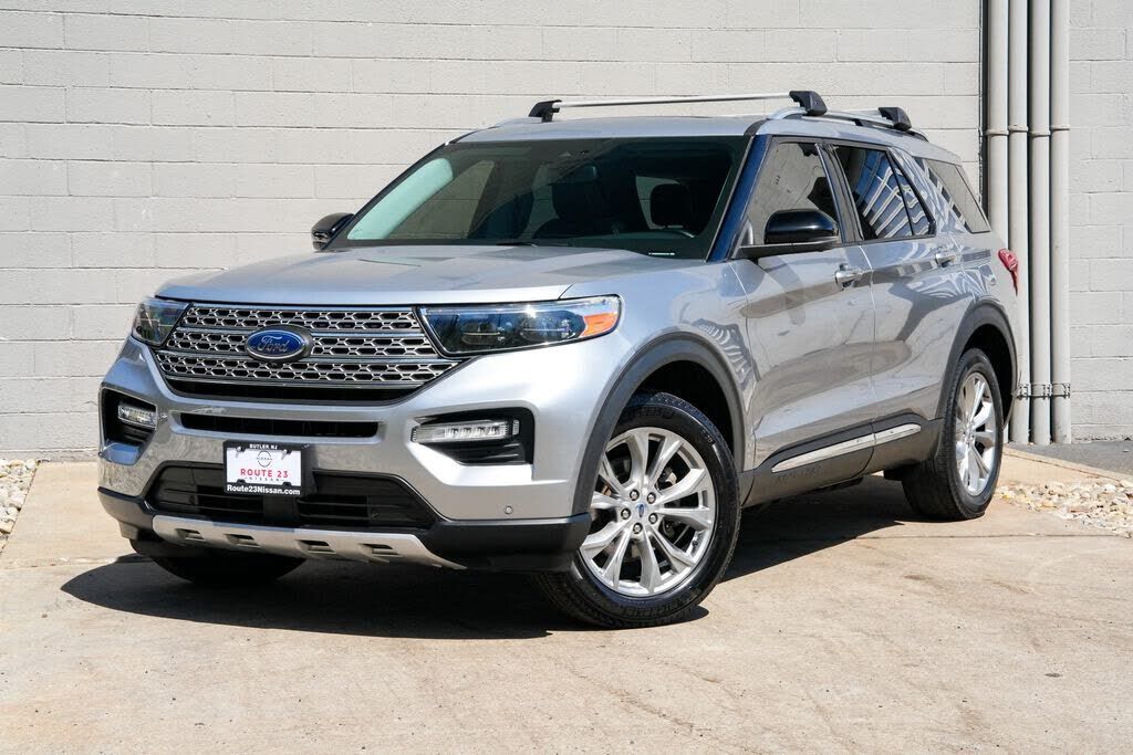 2021 FORD Explorer