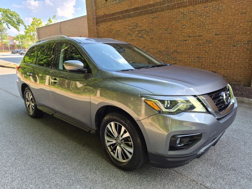 2018 NISSAN Pathfinder