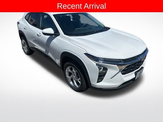 2024 CHEVROLET Trax