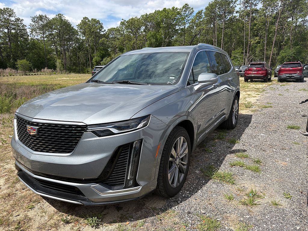 2025 CADILLAC XT6