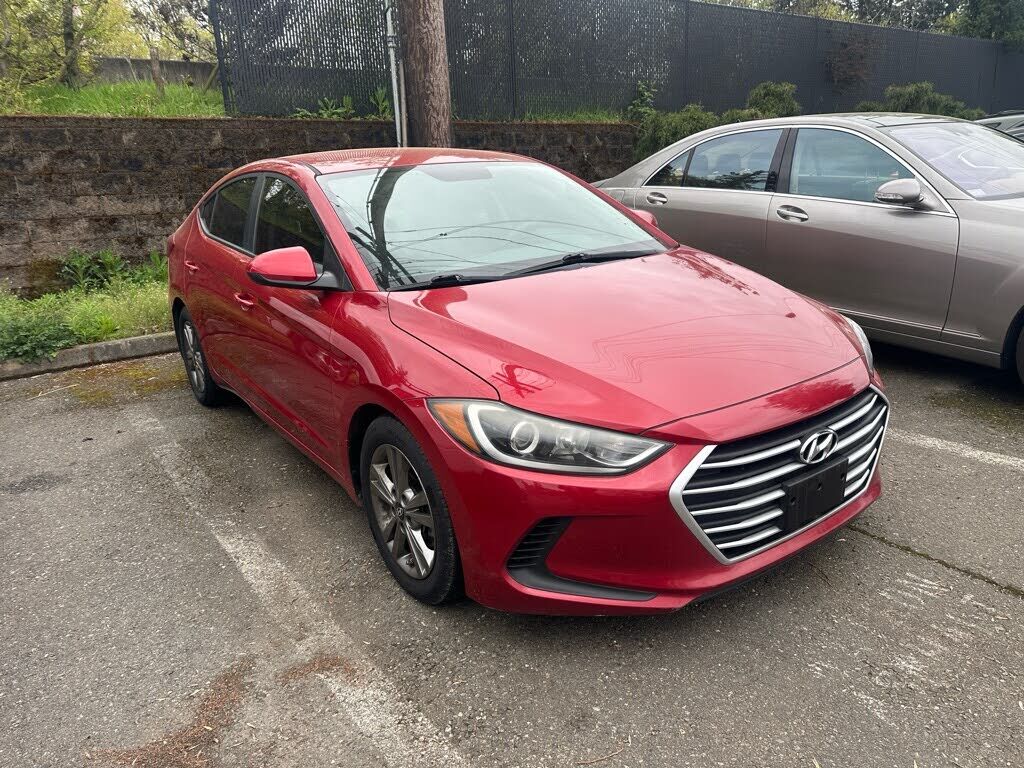2018 HYUNDAI Elantra