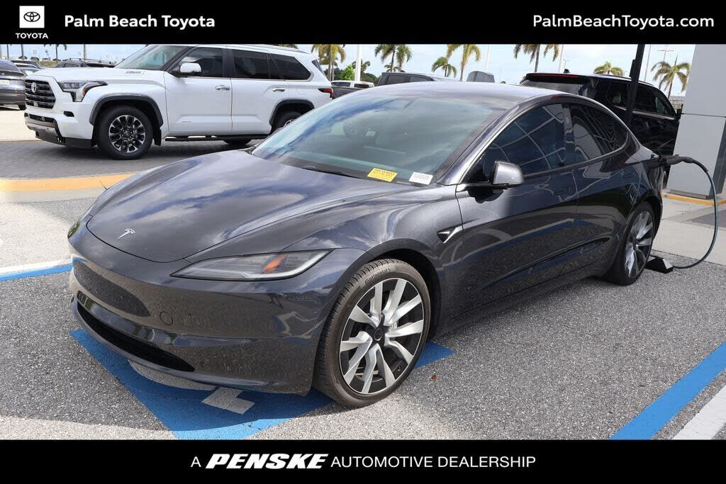 2024 TESLA Model 3