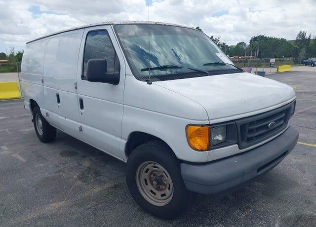 2005 FORD E-150