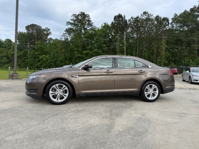 2015 FORD Taurus