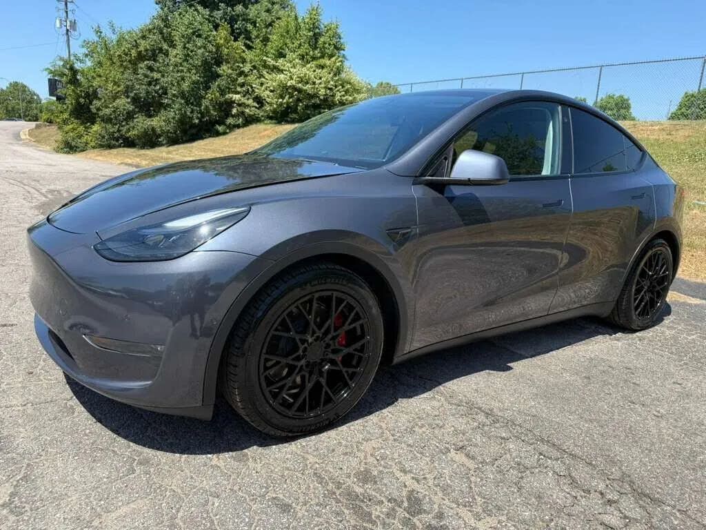 2022 TESLA Model Y
