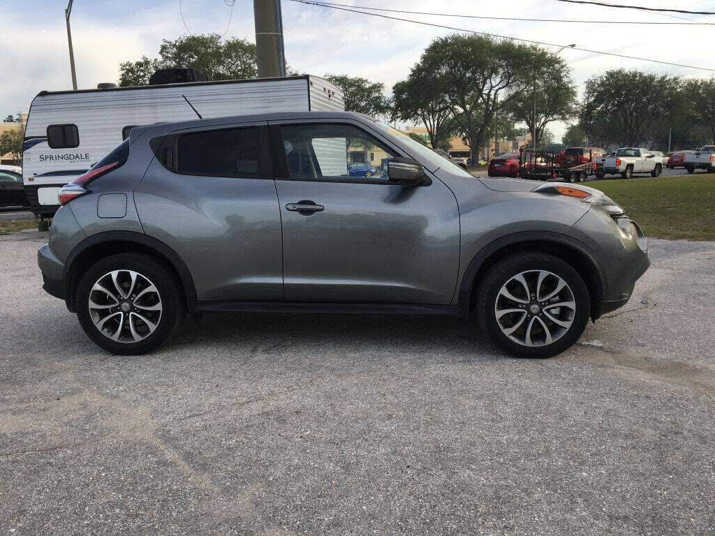 2017 NISSAN Juke