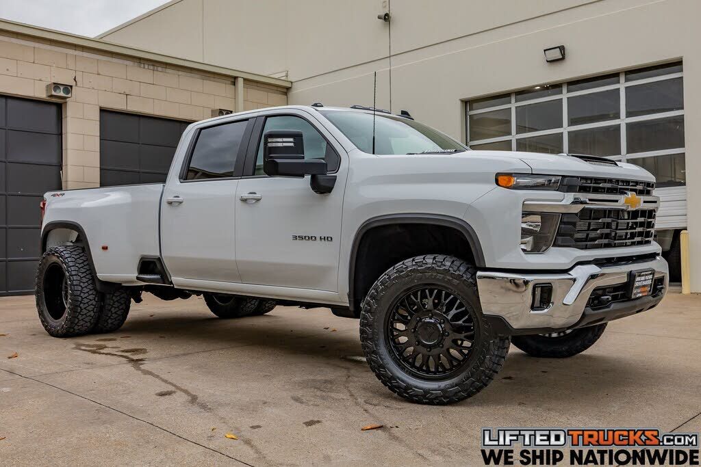 2026 CHEVROLET Silverado HD