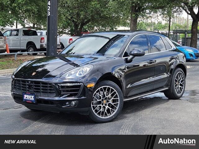 2018 PORSCHE Macan