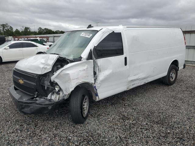 2022 CHEVROLET Express