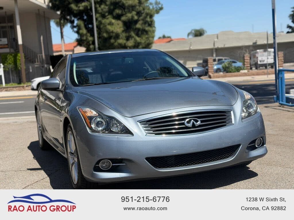2015 INFINITI Q60