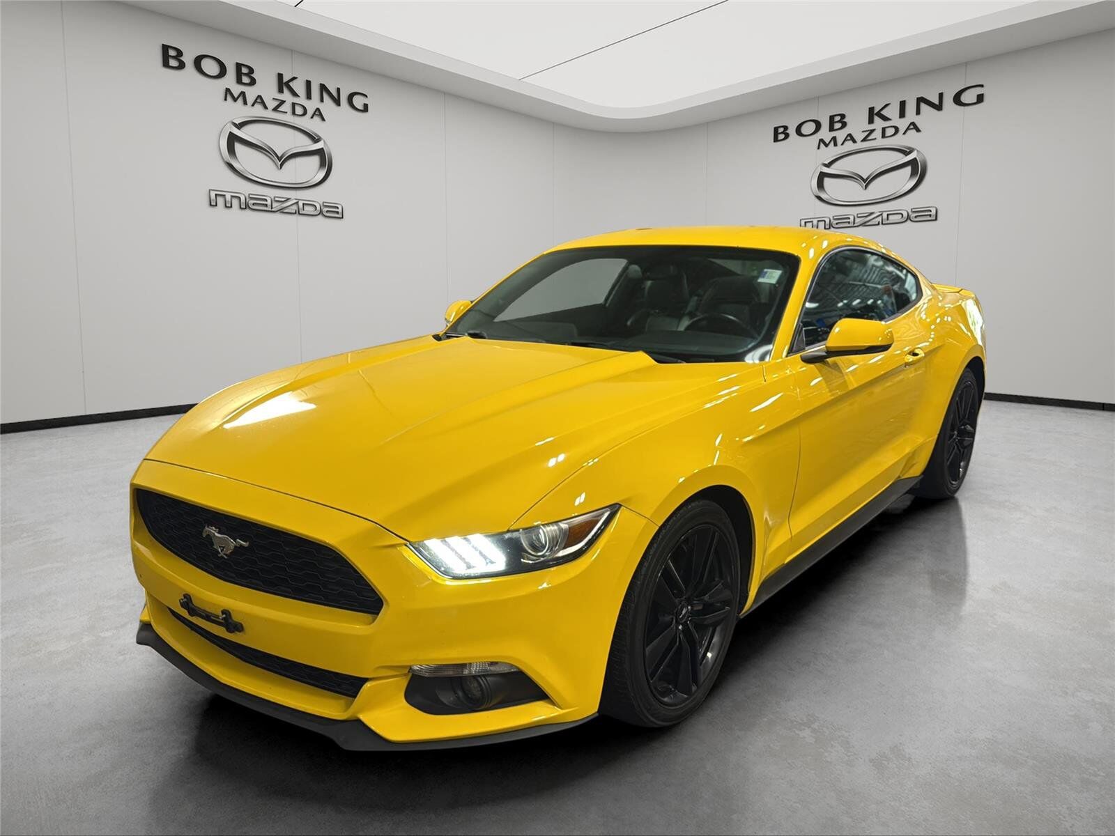 2017 FORD Mustang
