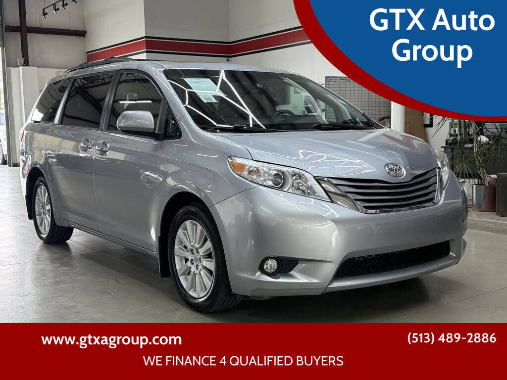 2016 TOYOTA Sienna