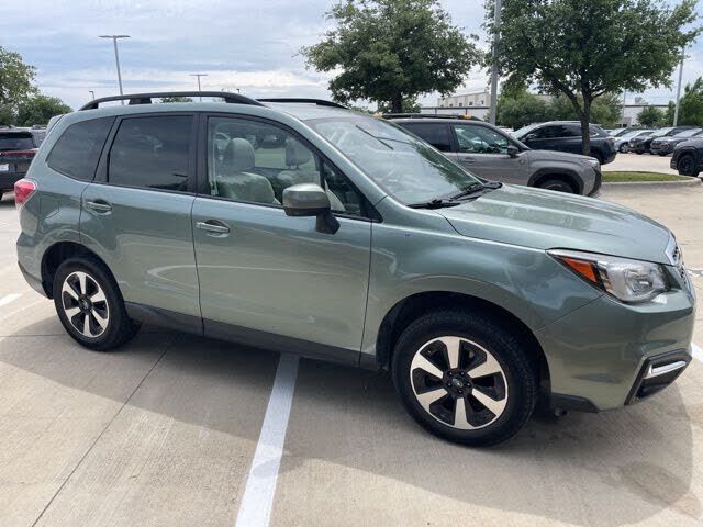 2018 SUBARU Forester
