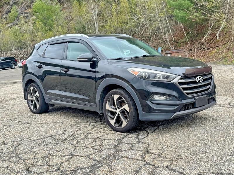 2016 HYUNDAI Tucson