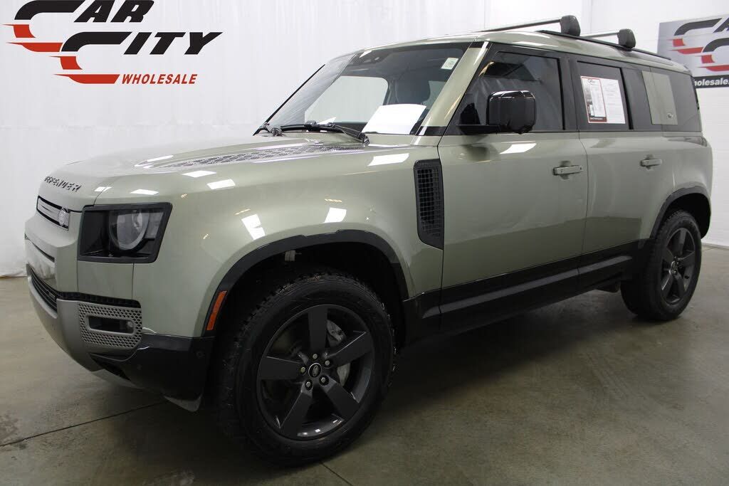 2022 LAND ROVER Defender
