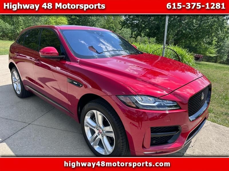 2017 JAGUAR F-Pace