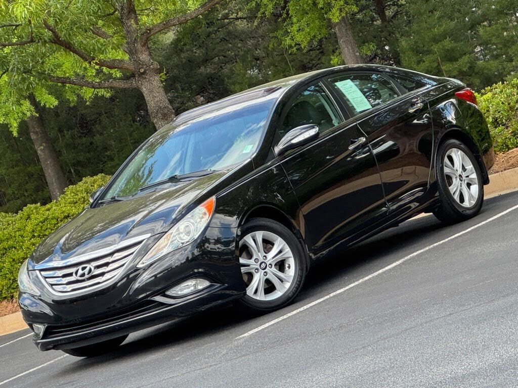 2011 HYUNDAI Sonata