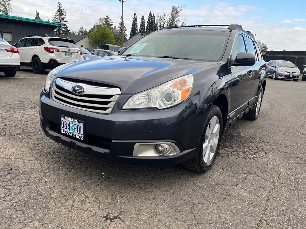 2010 SUBARU Outback