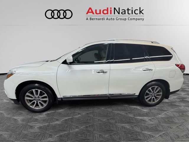 2016 NISSAN Pathfinder