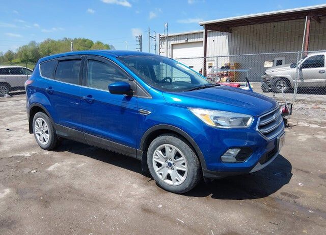 2017 FORD Escape