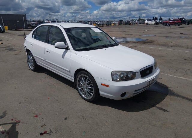 2001 HYUNDAI Elantra