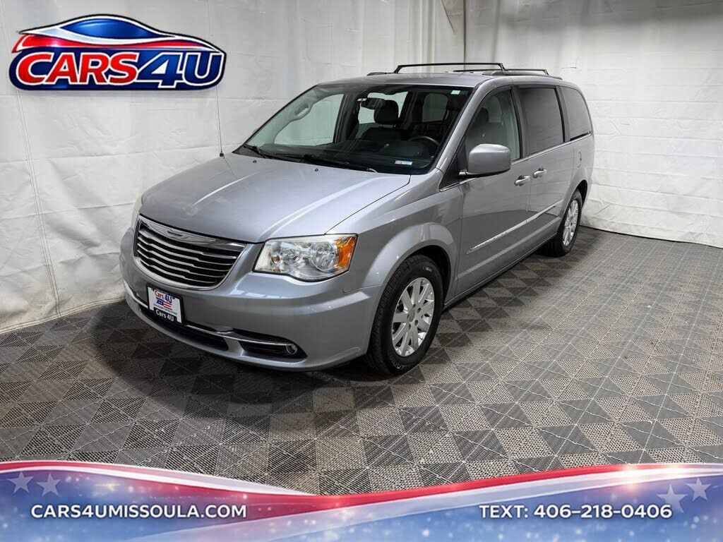 2014 CHRYSLER Town and Country