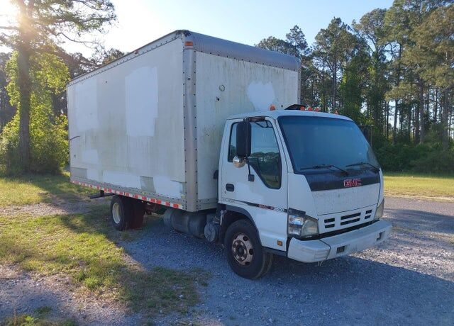 2006 GMC W4