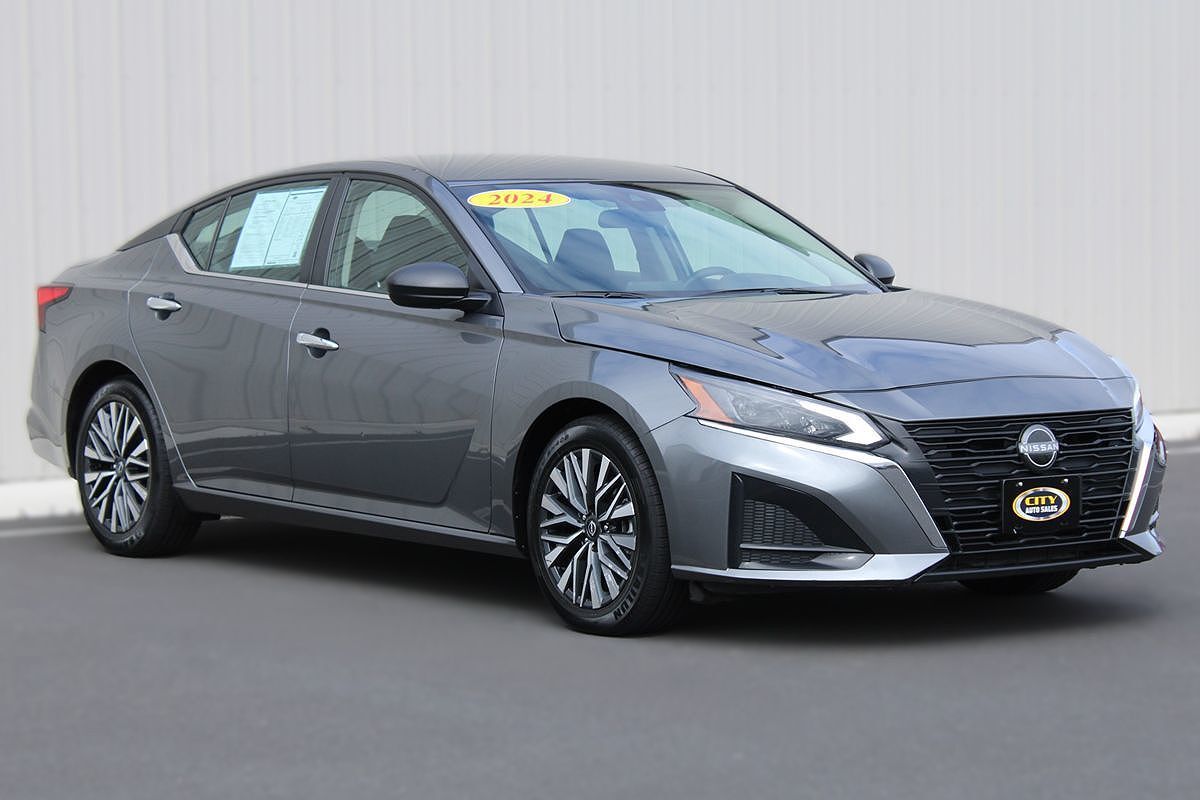 2024 NISSAN Altima