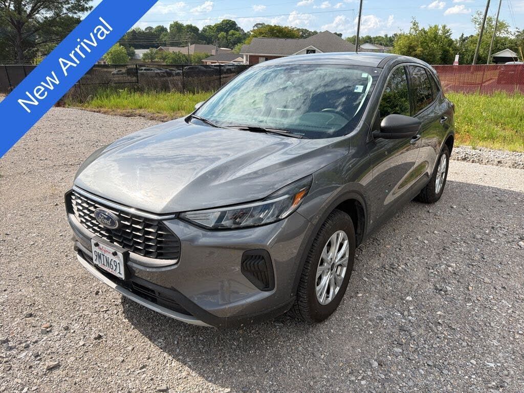 2024 FORD Escape