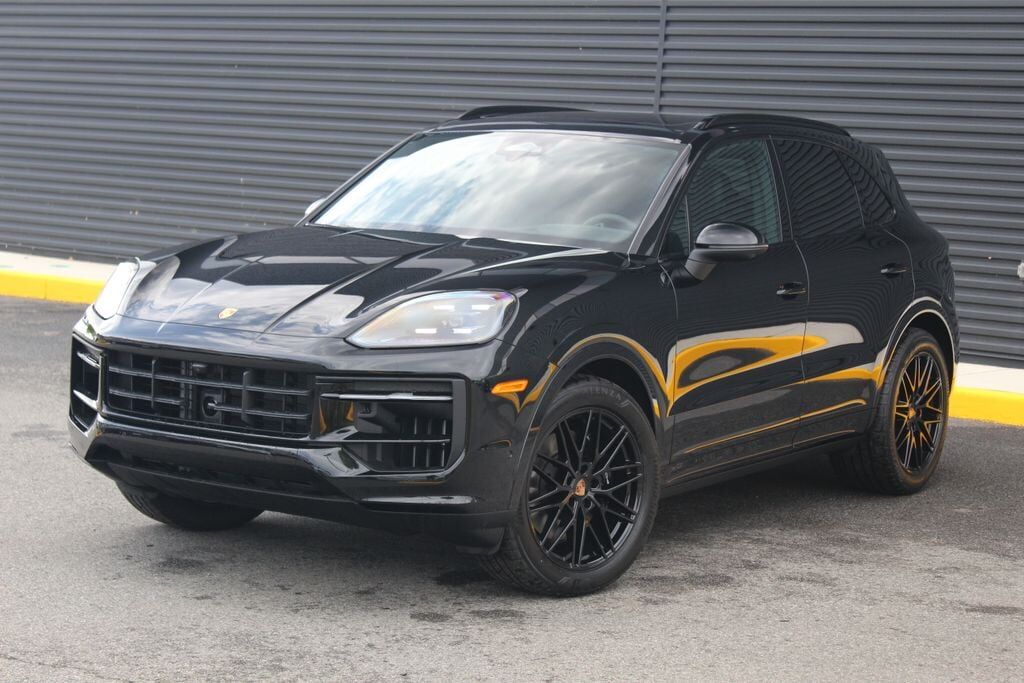 2026 PORSCHE Cayenne