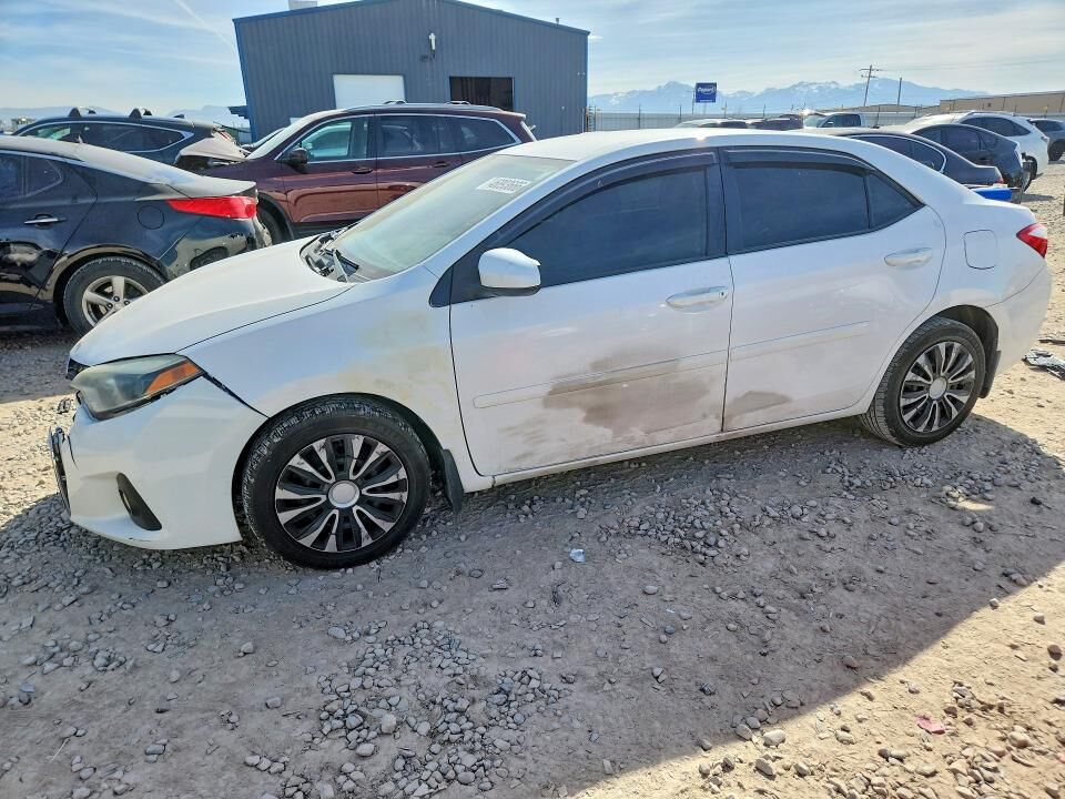 2016 TOYOTA Corolla