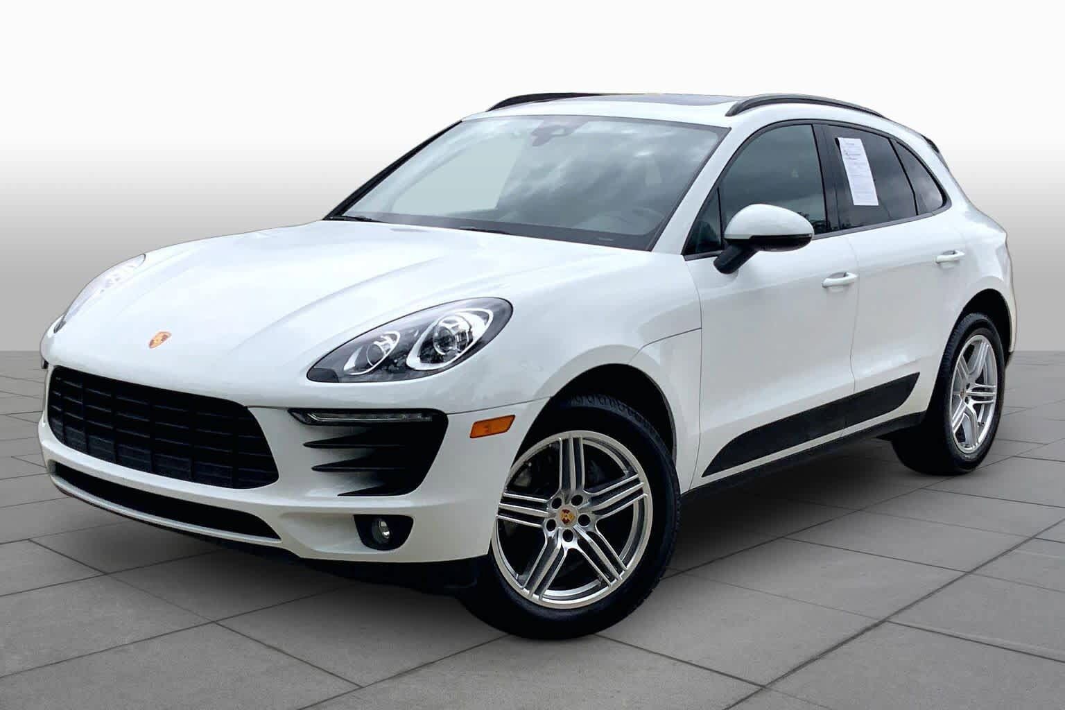2018 PORSCHE Macan