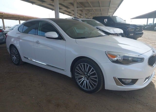 2015 KIA Cadenza