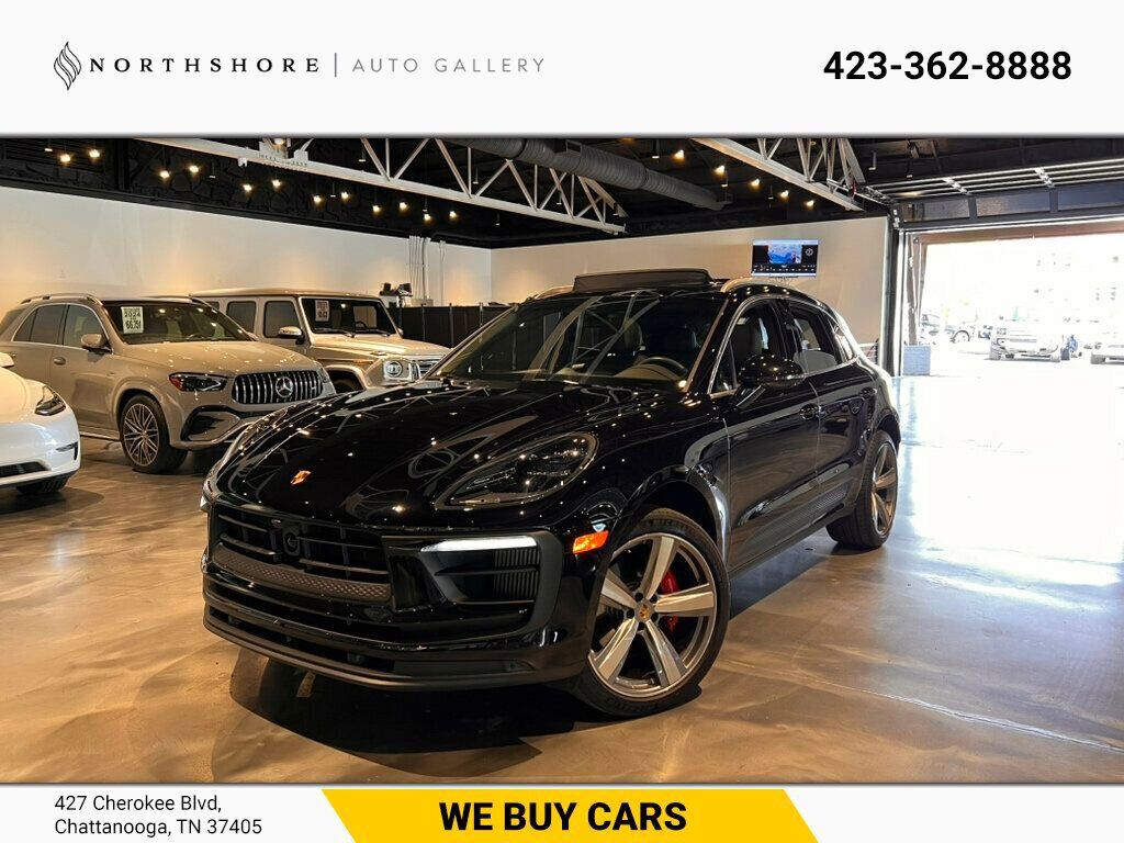 2024 PORSCHE Macan