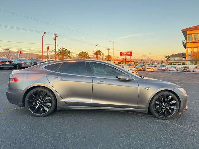 2014 TESLA Model S