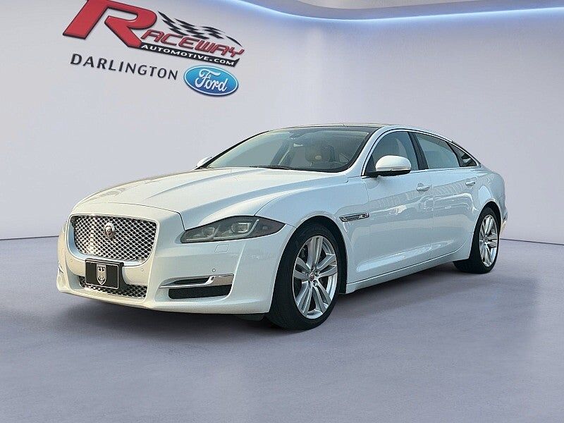 2016 JAGUAR XJ